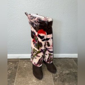 UGG X Claire Tabouret Womens Brown Wedge Fluff Boots Fur Sheepskin sz 6 NWOB